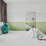 Mercure Paris Airport Hotell 4*