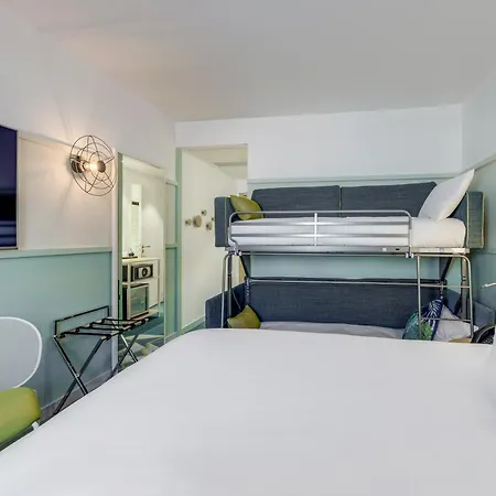 Mercure Paris Airport Hotel 4*