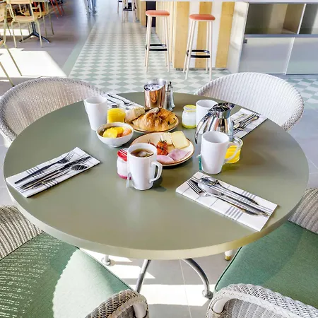 Hotel Mercure Paris Airport 4*