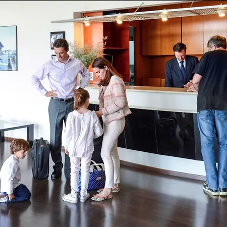 Mercure Paris Airport 4*
