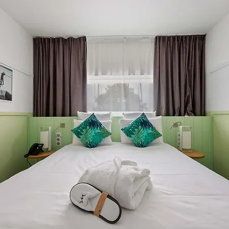 Mercure Paris Airport 4*