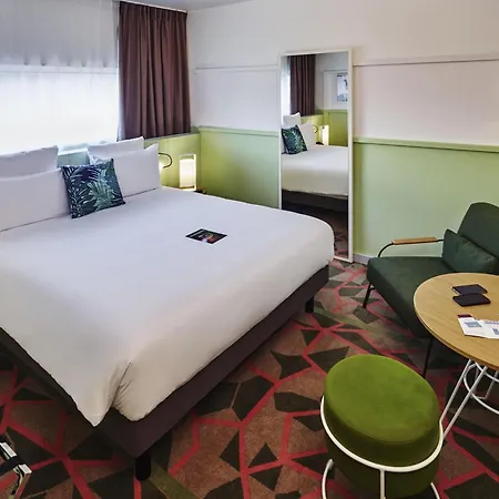 Mercure Paris Airport Hotel 4*