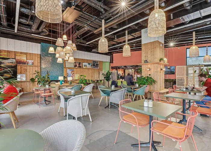 Mercure Paris Airport 4* אורלי