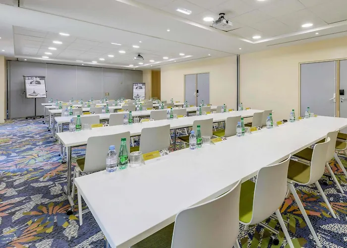 Mercure Paris Airport 4*