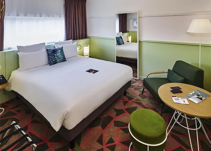 Mercure Paris Airport 4* אורלי