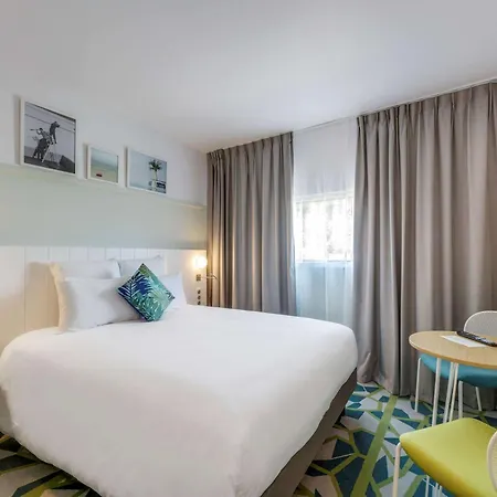 Mercure Paris Airport Hotel 4*