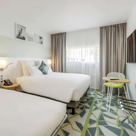 Hotel Mercure Paris Airport 4*