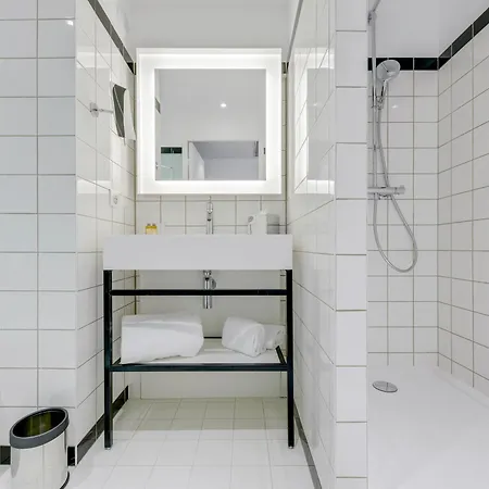 Mercure Paris Airport 4*