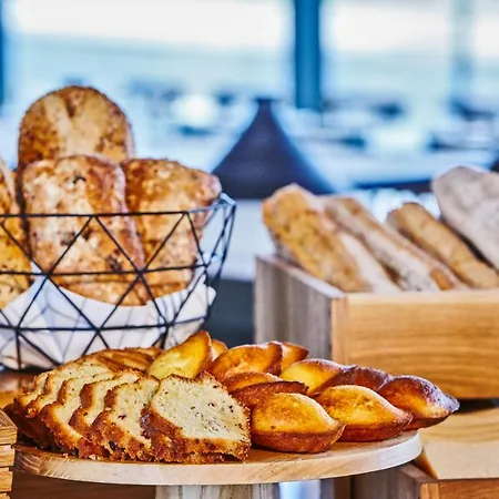 Hotel Mercure Paris Airport 4*