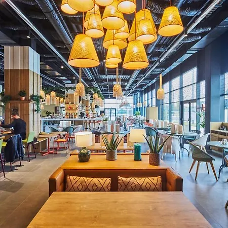 Hotel Mercure Paris Airport 4*
