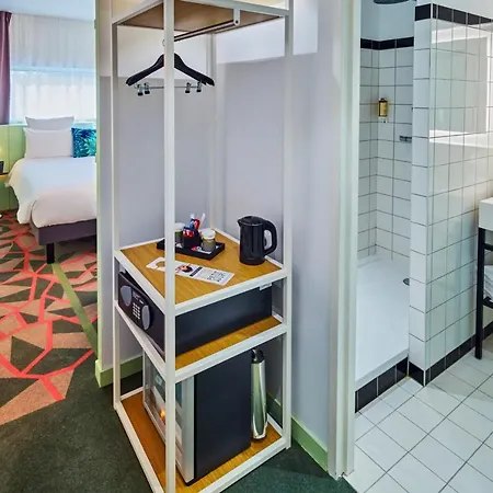 Mercure Paris Airport Hotel 4*